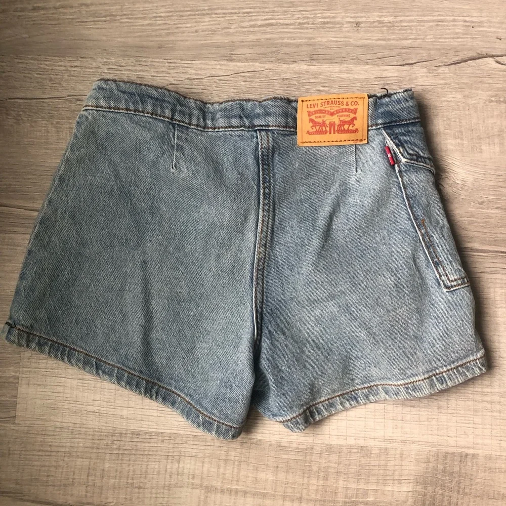 Girls size 8 Levi's® High Rise Cargo Jean Skort